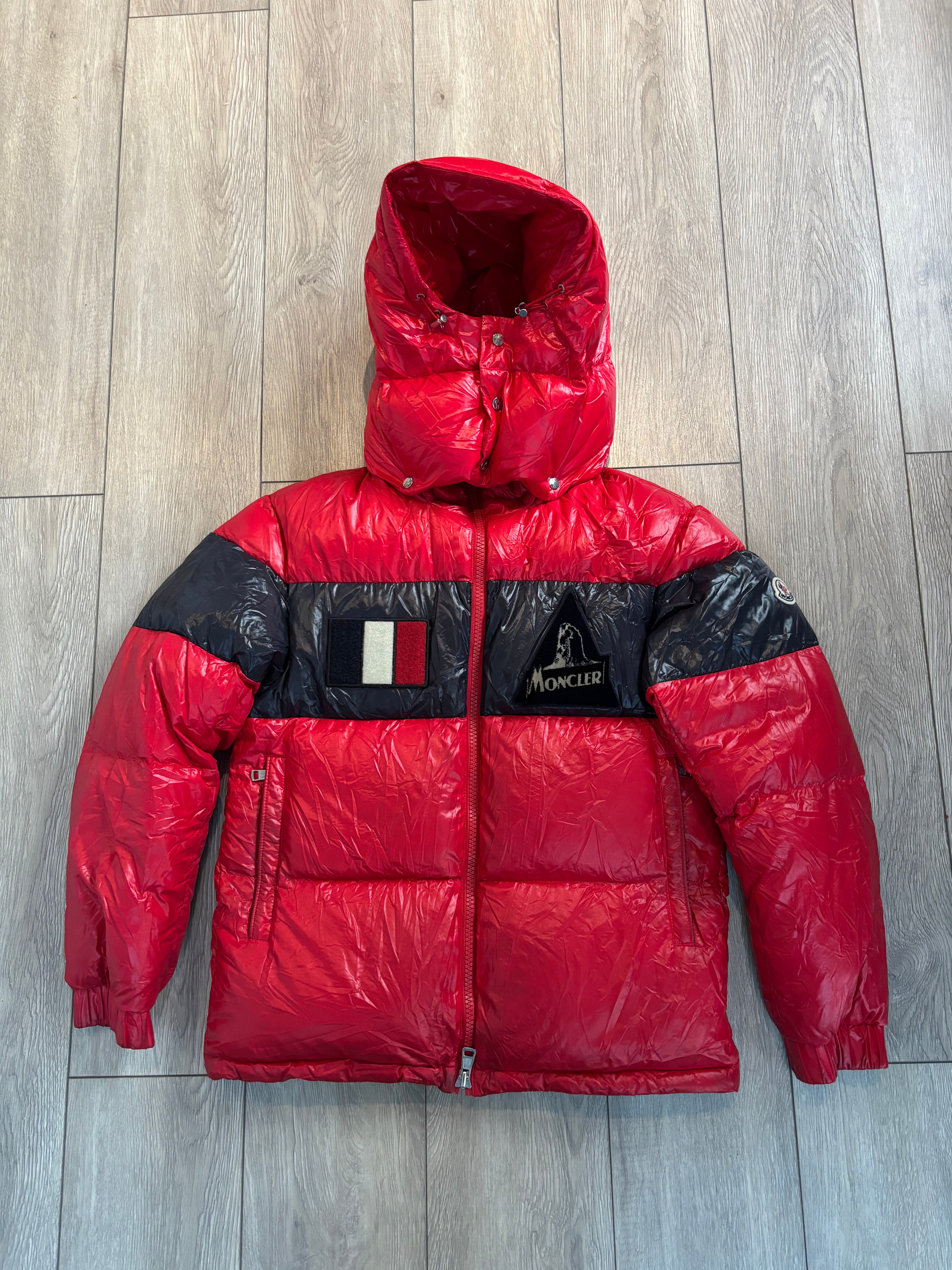 Moncler Gary – DMONDesigners